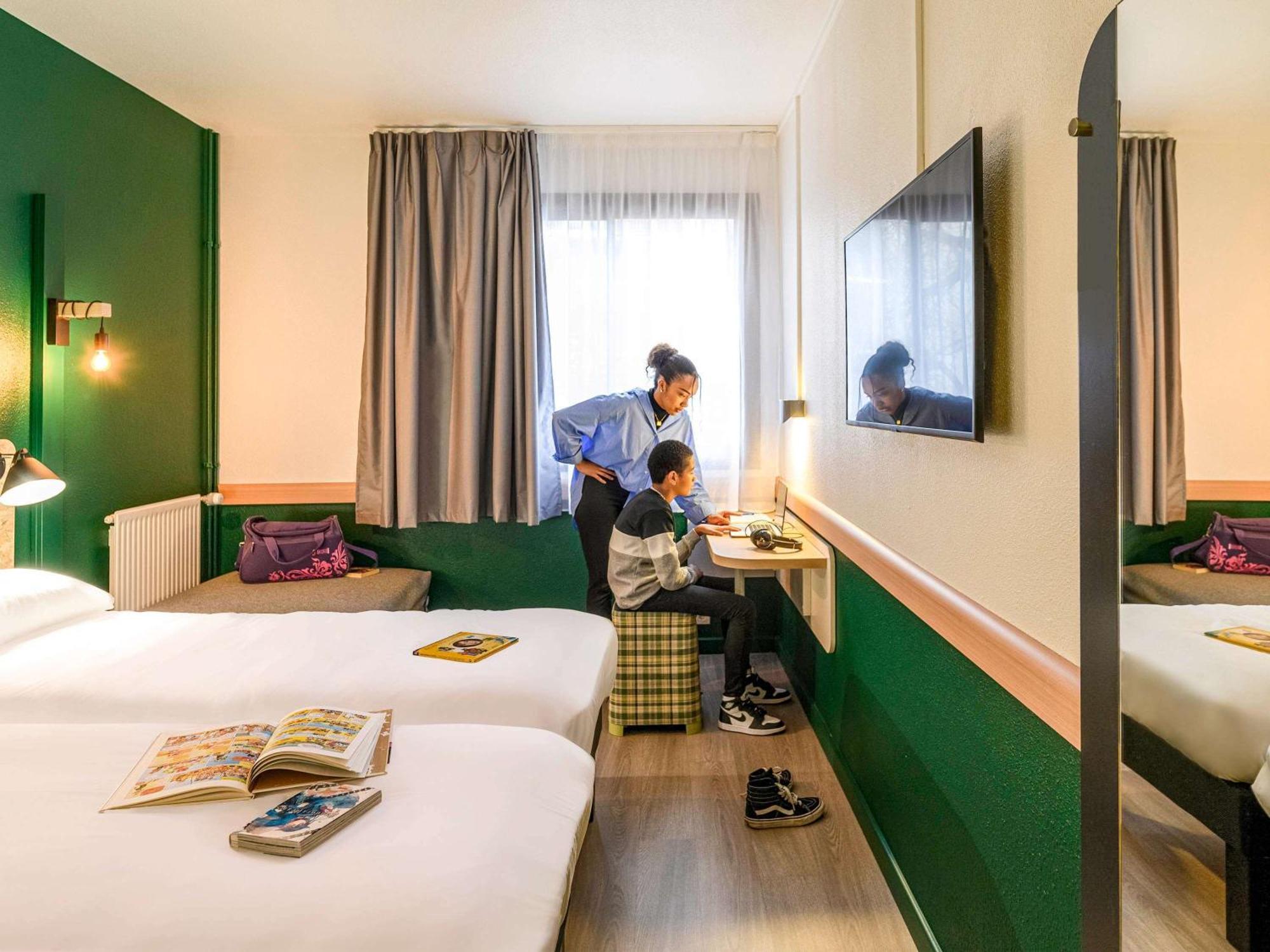 Greet Hotel Evreux Centre - Route De Normandie By Accor ภายนอก รูปภาพ